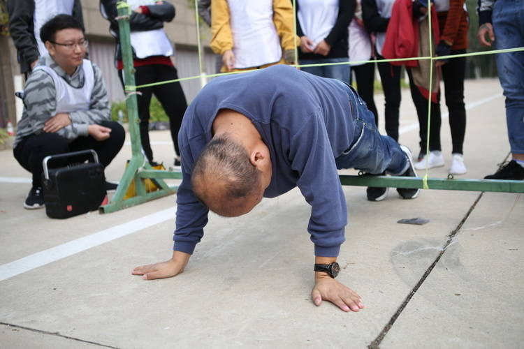 不粘锅涂层致畸？铝锅会老年痴呆？难到自己做饭也安全了？
