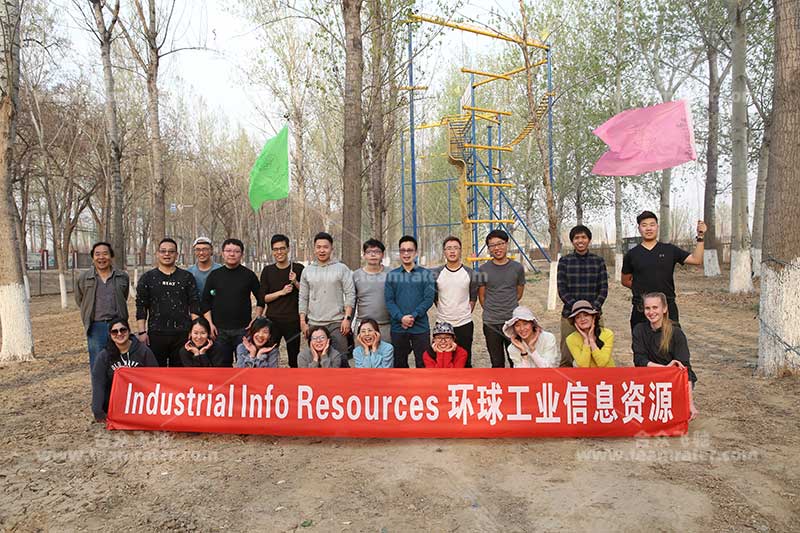 环球工业信息资源树上穿越一日团建活动